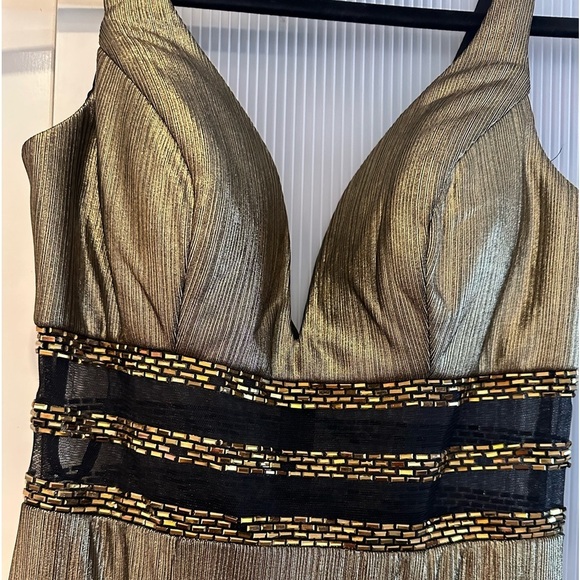 (72) ❤️ Mac Duggal 40960 Prom Long Metallic Mesh Formal Gown #40960D - Picture 3 of 8